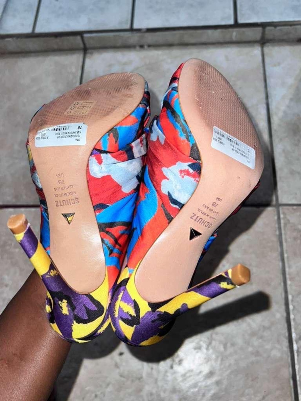 SCHUTZ Knotted Slide Mules in Blue & Red Floral Print - Picture 2 of 2